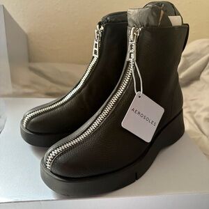 Aerosoles Francis Zip-Up Bootie